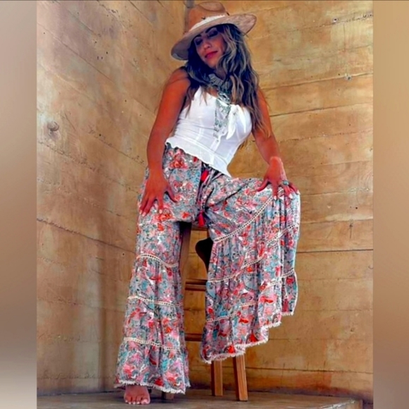 KARMA Hwy Silky Bohemian Bell Bottom Pant Blue/Red Paisley OS NWT - Picture 2 of 7